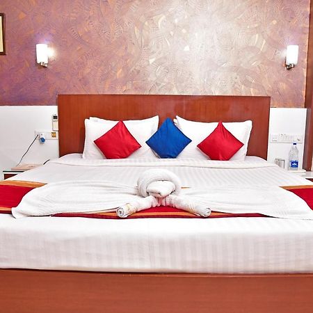 Hotel Amit International Bhilai Dış mekan fotoğraf